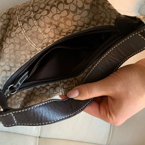 COACH Handbag - Picture 6 of 6